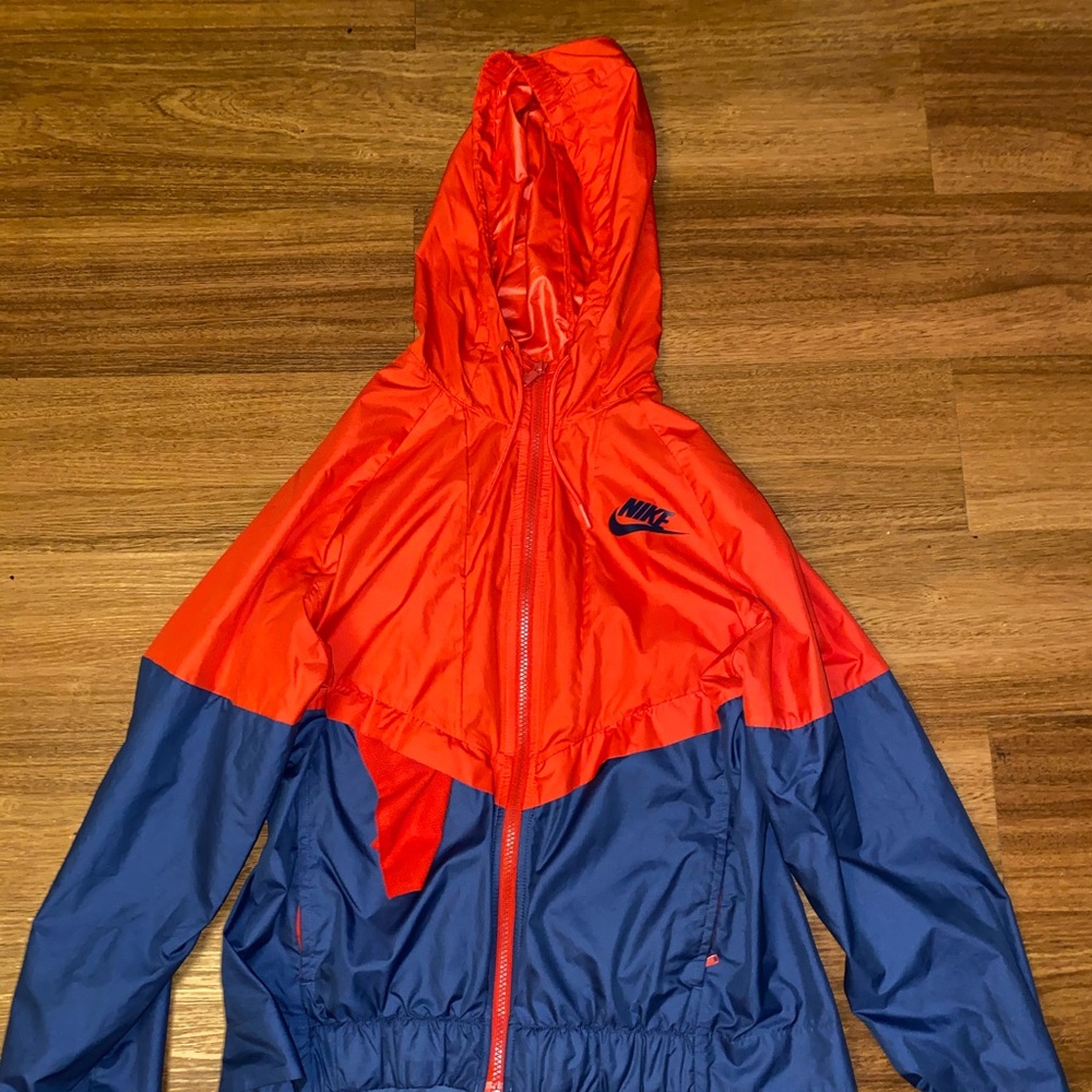 nike windbreaker